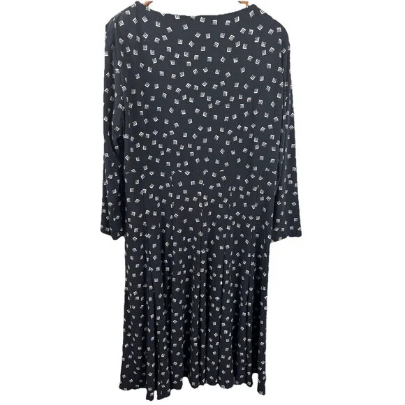 Lauren Ralph Lauren Women’s Dress Size 18 in Black White Geometric Print - Picture 3 of 6